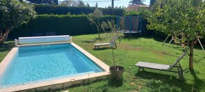 Outdoor pool - House with swimming pool and jacuzzi near Salon de Provence (Pélissanne)