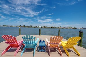 Property grounds - Last Minute Villa Majadama - on water, pool, spa, boating (Cape Coral)