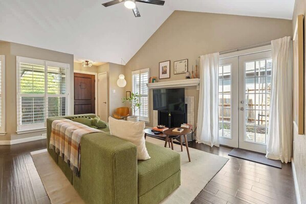 Televisio, työhuone