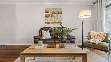 TV, fireplace, offices