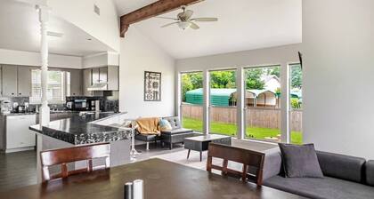 Lakefront 2BR house - Boathouse & Pier