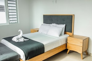 公寓, 泳池景观 | 熨斗/熨衣板、免费 WiFi