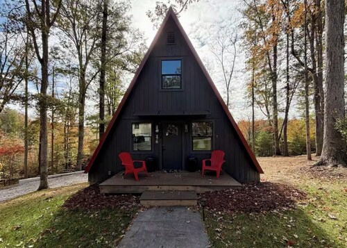 Cozy 2-bedroom A-Frame in Oneida, TN