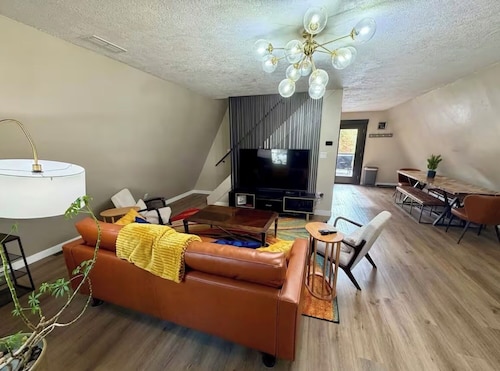 Cozy 2-bedroom A-Frame in Oneida, TN