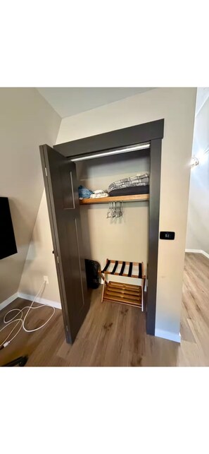 Interior - Cozy 2-bedroom A-Frame in Oneida, TN (Oneida)