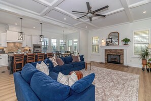TV, fireplace - Masters Week Stay in Bartram Trail Golf Community! (Evans)