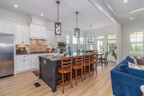 Masters Week Stay in Bartram Trail Golf Community!