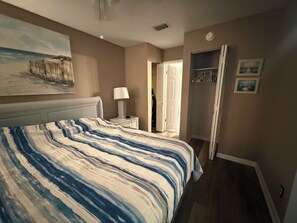 1 bedroom, Internet, bed sheets - #201 Polynesian Village Condo (Panama City Beach)