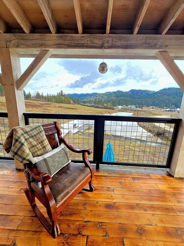 Tease & Please Cabin~ Your Spicy Mountain Getaway🌶