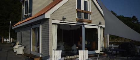 تناول الطعام بالخارج