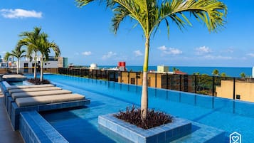 3 piscinas externas