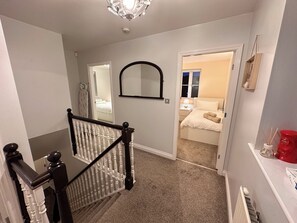 Strygejern/strygebræt, Wi-Fi, sengetøj