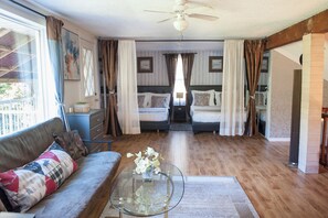 3 bedrooms, free WiFi, bed sheets - Chalet Paradis & Spa - Nature, relaxation and privacy (Chertsey)
