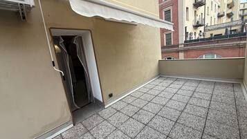 Comfort-Studio, Stadtblick | UnterkunftsgelÀnde