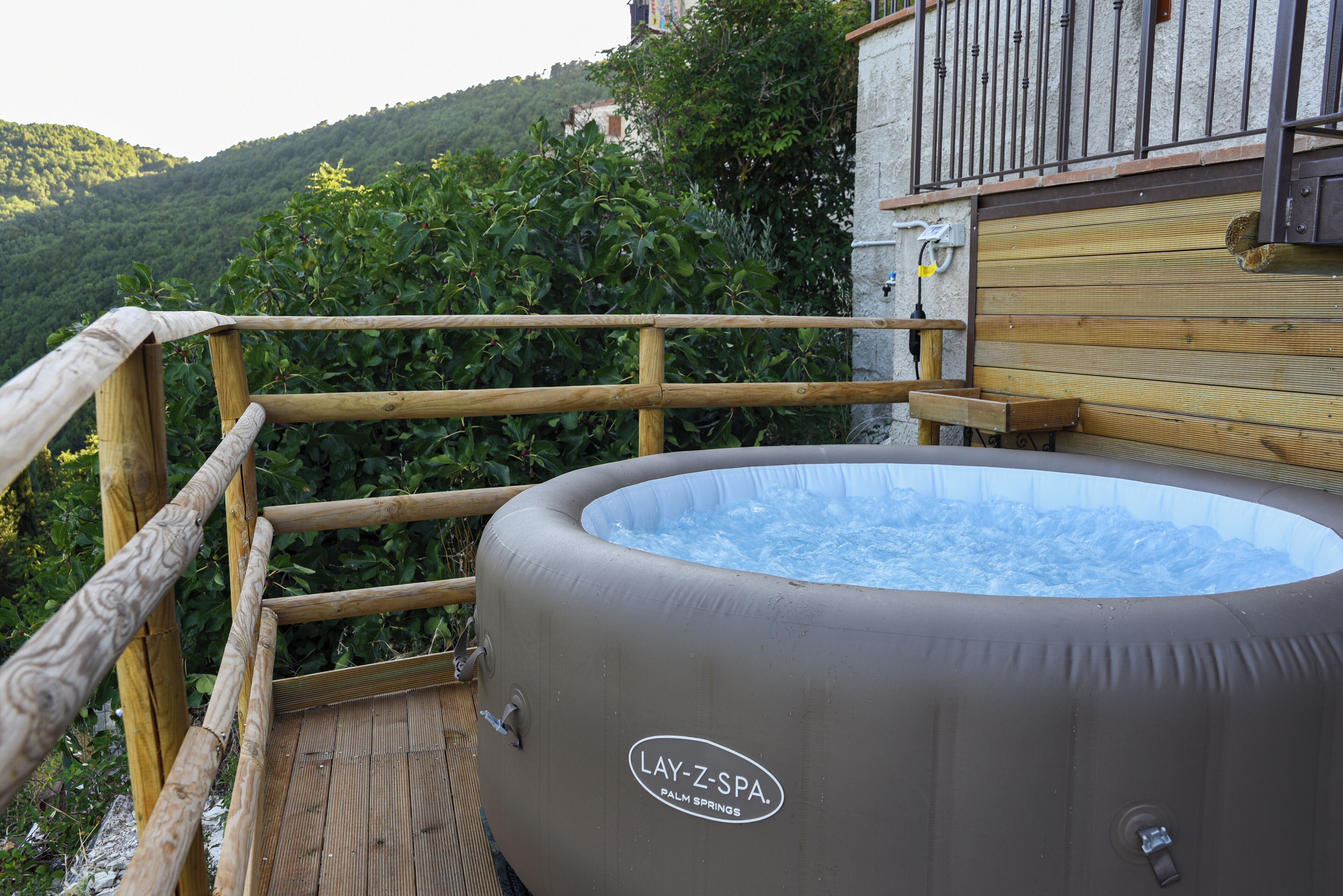 Bain à remous extérieur