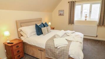 3 bedrooms, individually decorated, individually furnished