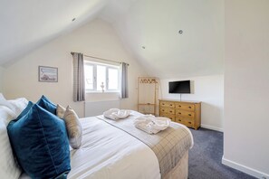 Chaumière | 3 chambres, décor unique, ameublement unique