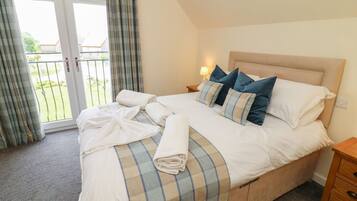 3 habitaciones, decoración personalizada y muebles diferentes