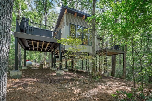 NEW - Treehouse - Dogwood