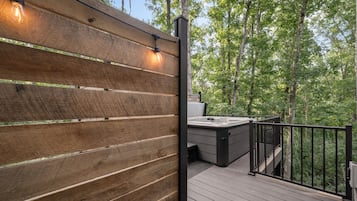 Bain à remous extérieur