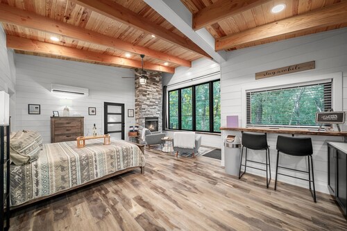 NEW - Treehouse - Dogwood