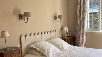 Bügeleisen/Bügelbrett, WLAN, Bettwäsche