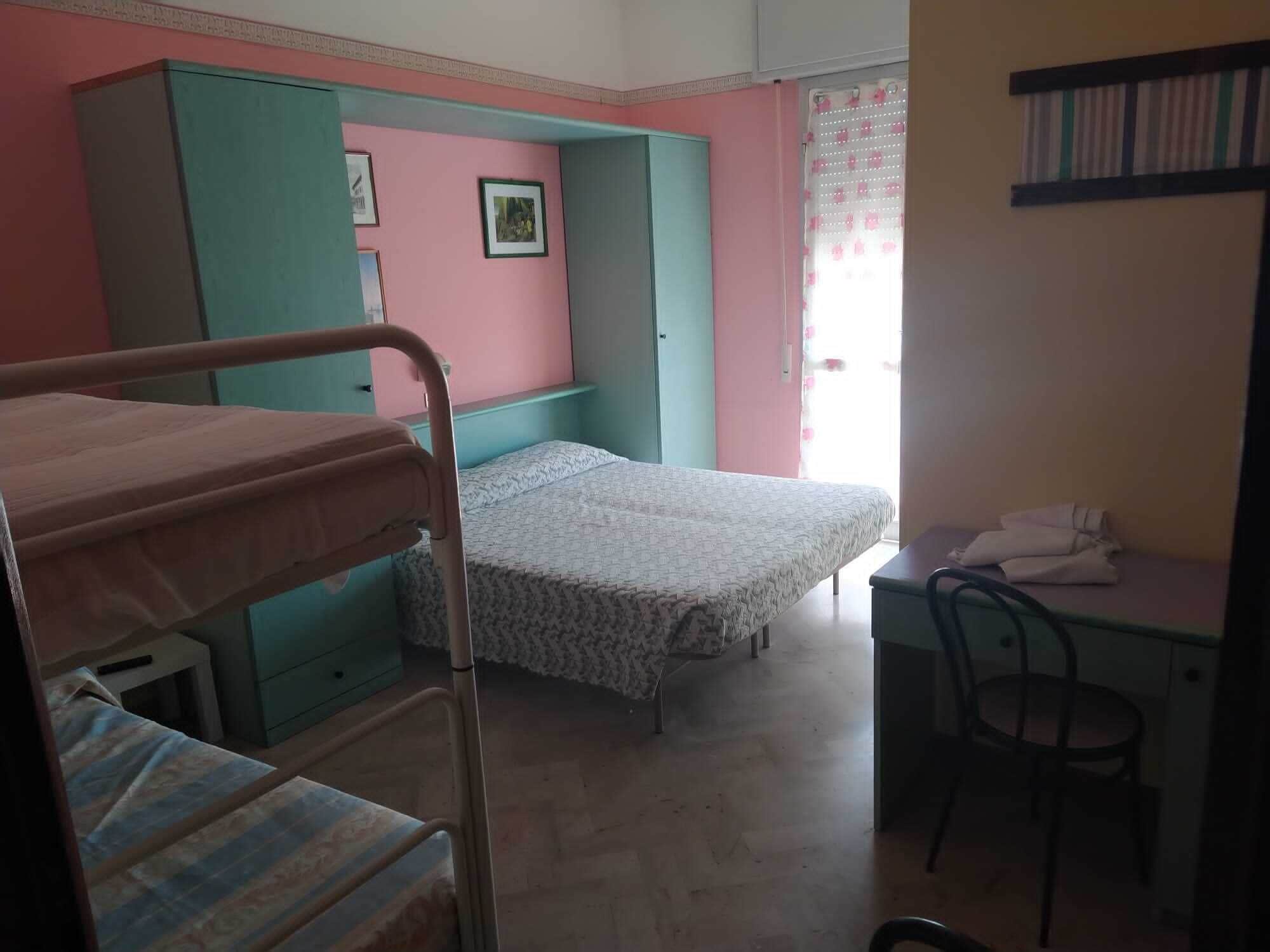 Schreibtisch, Bügeleisen/Bügelbrett, kostenloses WLAN