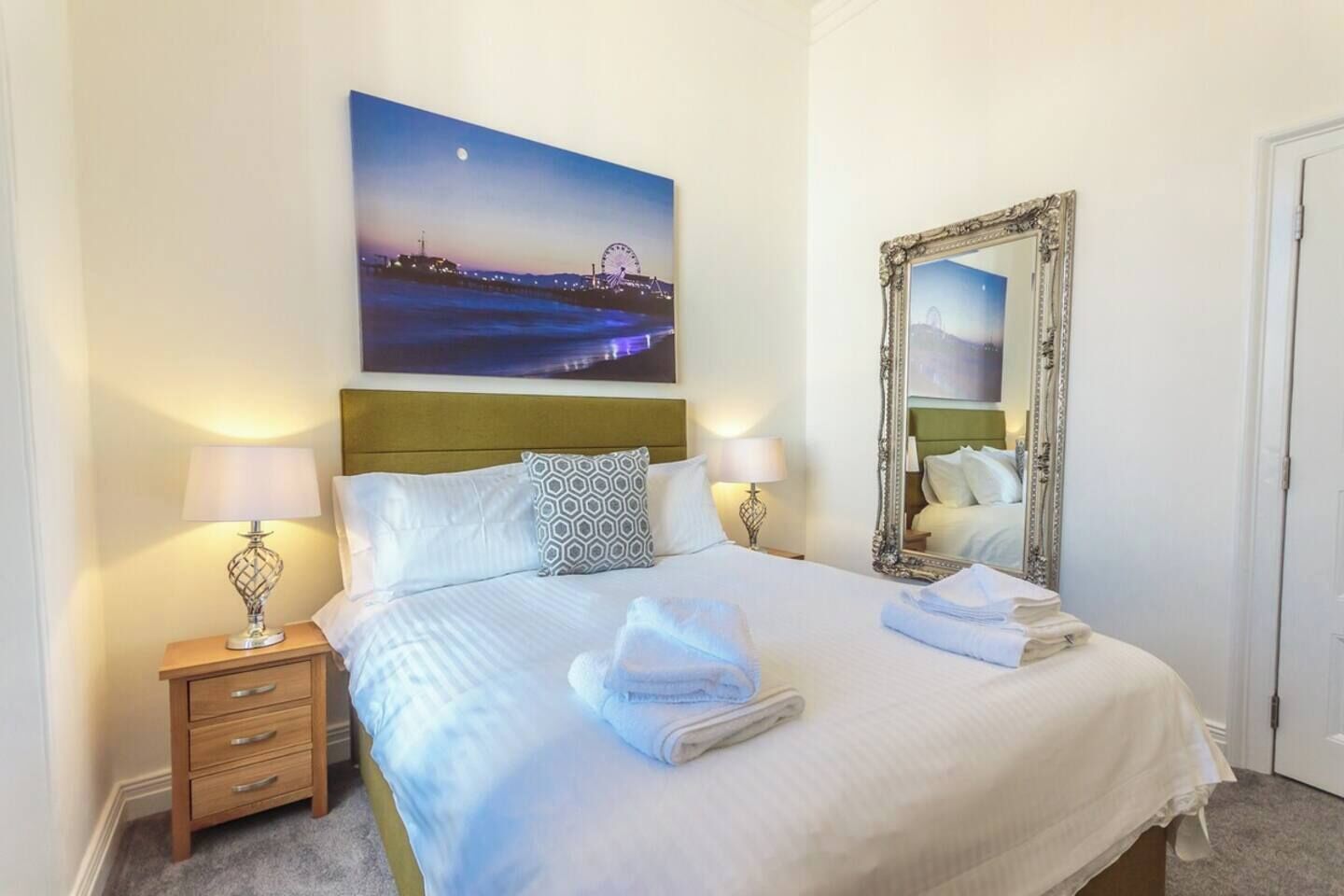 2 bedrooms, desk, iron/ironing board, free WiFi
