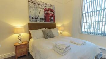 2 chambres, bureau, fer et planche à repasser, Wi-Fi gratuit
