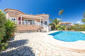 Pool - Villa with sea views and pool in Dénia (Dénia)