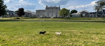Luxury 3 bed apartment Mount Wise Plymouth parking