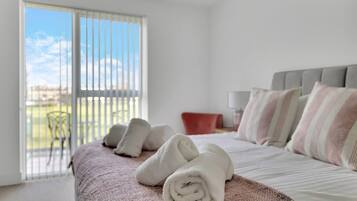 3 bedrooms, WiFi, bed sheets