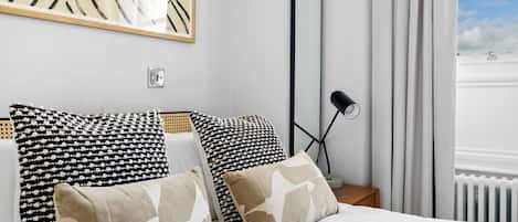 3 dormitorios, escritorio, tabla de planchar con plancha y wifi gratis
