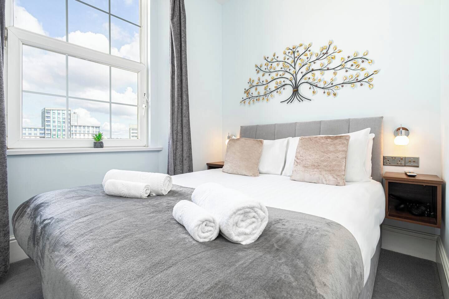 1 dormitorio y ropa de cama