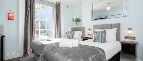 1 habitación y ropa de cama