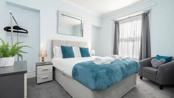 5 bedrooms, WiFi (free)