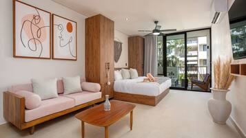 Luxury-Apartment, Poolblick | Wohnbereich