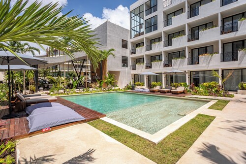 Jungle Retreat Xibalba 