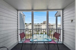 Dining - 3BR In Shore Drive- Pelican's Landing 326- Pool (Myrtle Beach)
