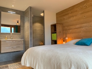 WiFi - Apartment 'Flambeaux Le 12' with Mountain View, Balcony and Wi-Fi (Châtel)
