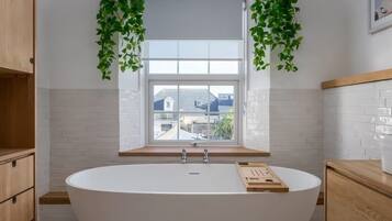 Bruser, håndklæder, Sæbe, Toiletpapir