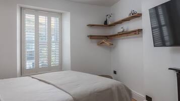 Strygejern/strygebræt, Wi-Fi, sengetøj