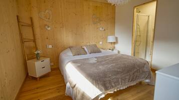 4 多间卧室、WiFi、床单