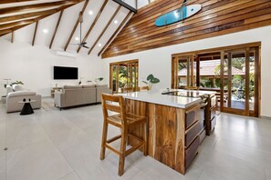 Interior - Boutique Villa 5 Suites with Private Pool in Playa Avellanas. 5 min from the sea (Guanacaste Province)