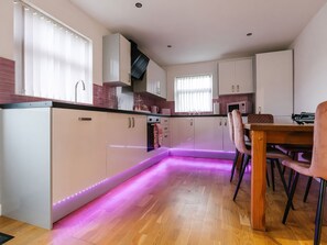 Lavavajillas, utensilios de cocina