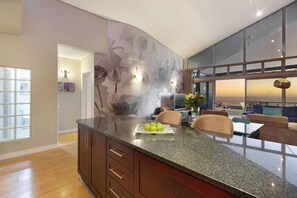 Dining - Seaside Village Penthouse F23 (Cape Town)
