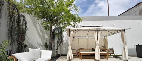 豪華雙人房, 泳池景觀 | 酒廊