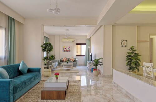 VESTA - Luxury APT - 3BR - Sheikh Zayed (I)