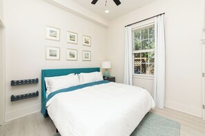 2 dormitorios, tabla de planchar con plancha, wifi y ropa de cama