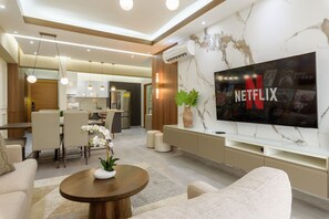 TV - Luxury & Exclusivity 2BR in Tower with Pool & Gym (Distrito Nacional)